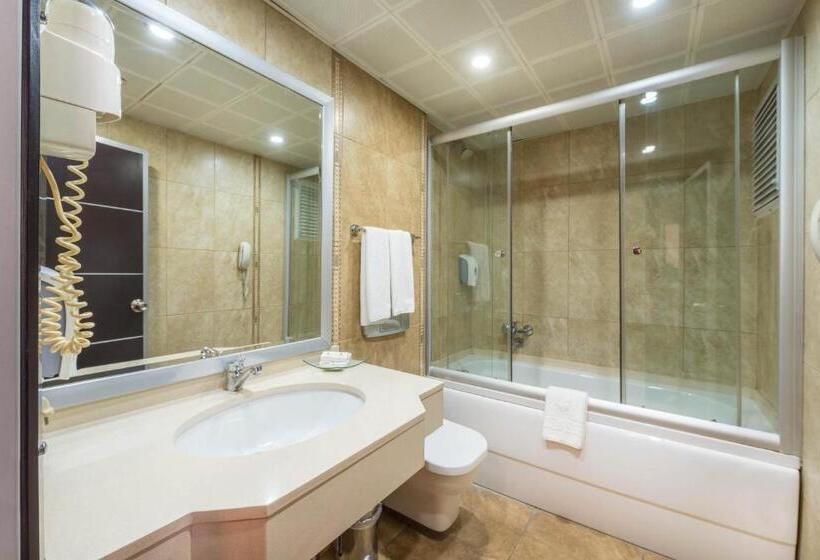 اتاق استاندارد یک نفره, Ismira