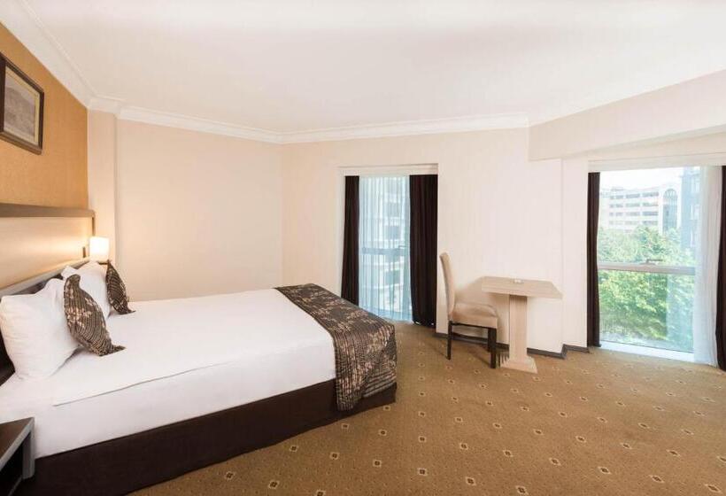 اتاق استاندارد یک نفره, Ismira