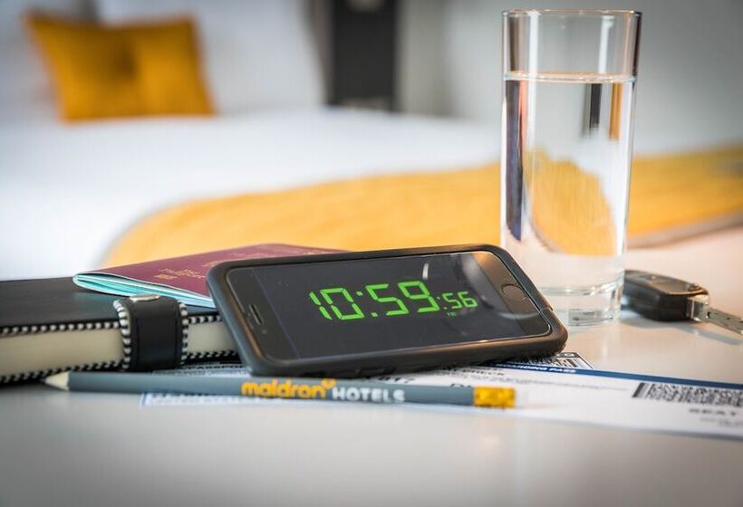 Номер Стандарт, Maldron Hotel Dublin Airport