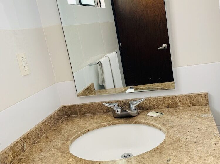 수피리어 룸, Mar Y Tierra