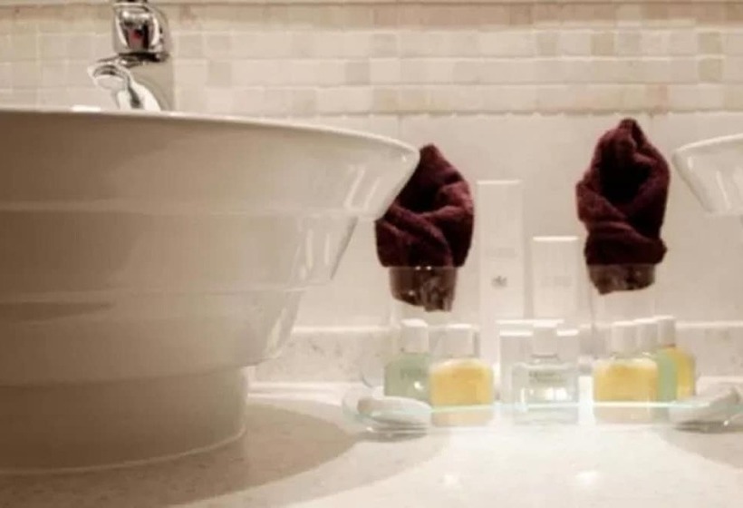 스탠다드 룸, Passage House