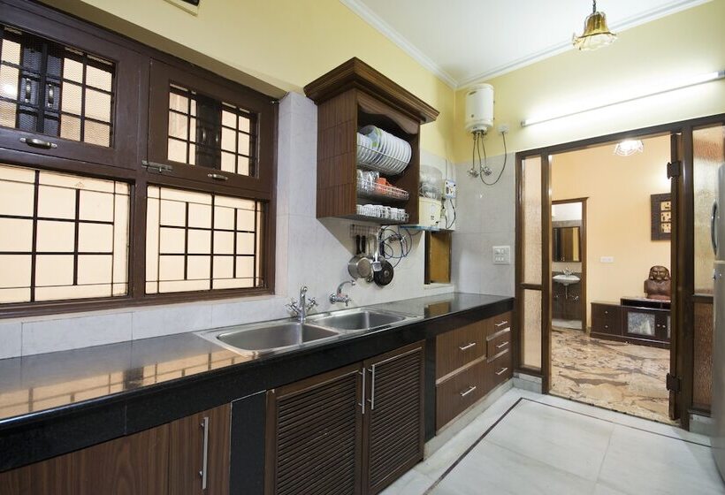 带1个卧室的行政公寓, Prakash Kutir B&b