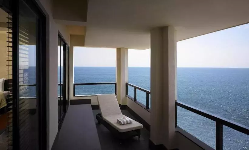 ロイヤルスイート, The Leela Kovalam, A Raviz