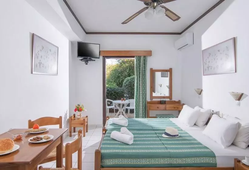 استودیو استاندارد با چشمانداز, Iliostasi Beach Apartments