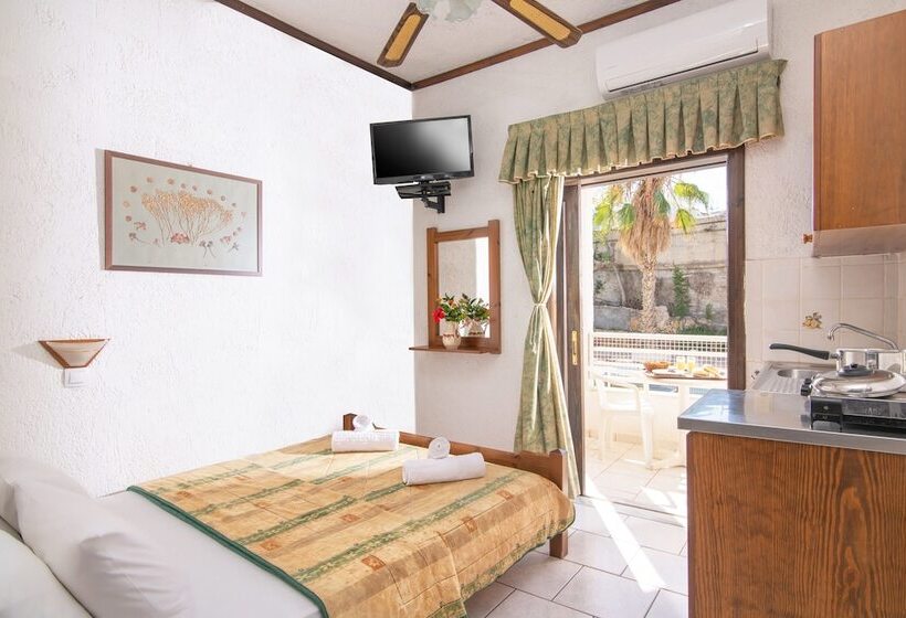 סטודיו סטנדרט עם נוף, Iliostasi Beach Apartments