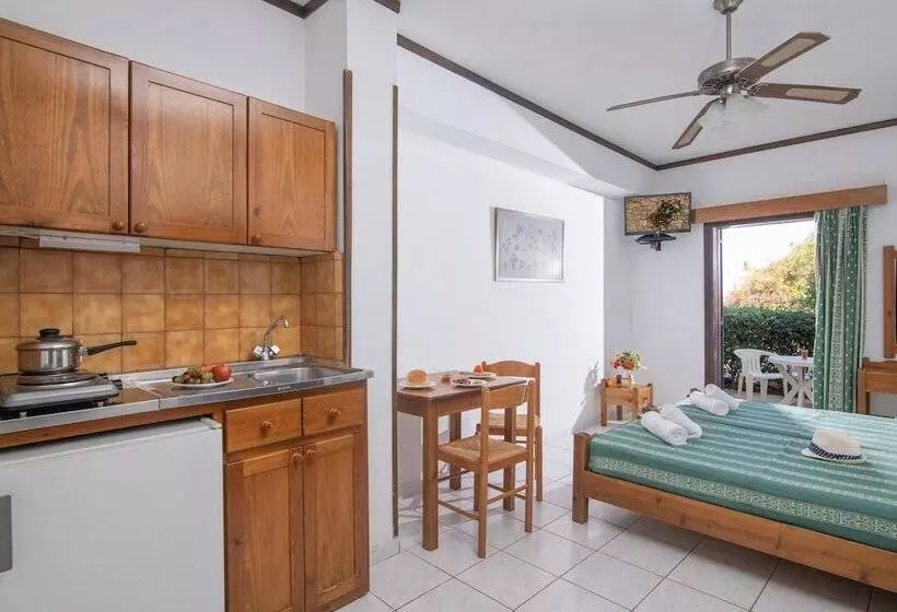 استودیو استاندارد با چشمانداز, Iliostasi Beach Apartments