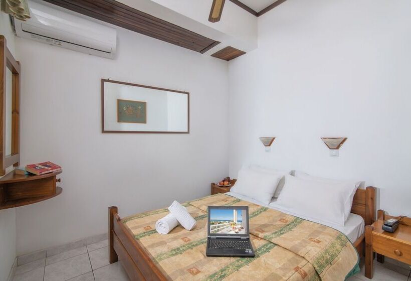 דירת חדר נוף לים, Iliostasi Beach Apartments