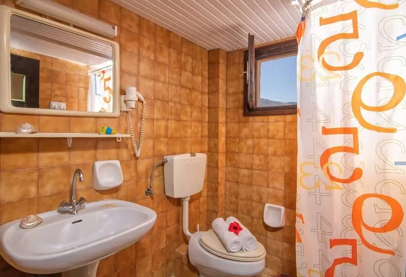 آپارتمان 1 خوابه با چشمانداز باغ, Iliostasi Beach Apartments