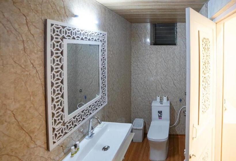 Люкс, Lillywoods Highland Beach Resort