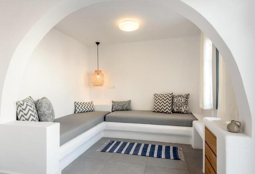 דירת משפחה, Nissia Kamares