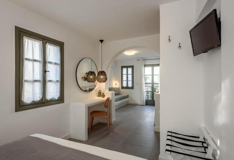 סטודיו סופריור, Nissia Kamares