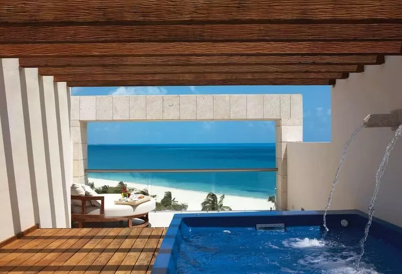 Club-sviitti merinäköalalla, Excellence Playa Mujeres  All Inclusive  Adults Only