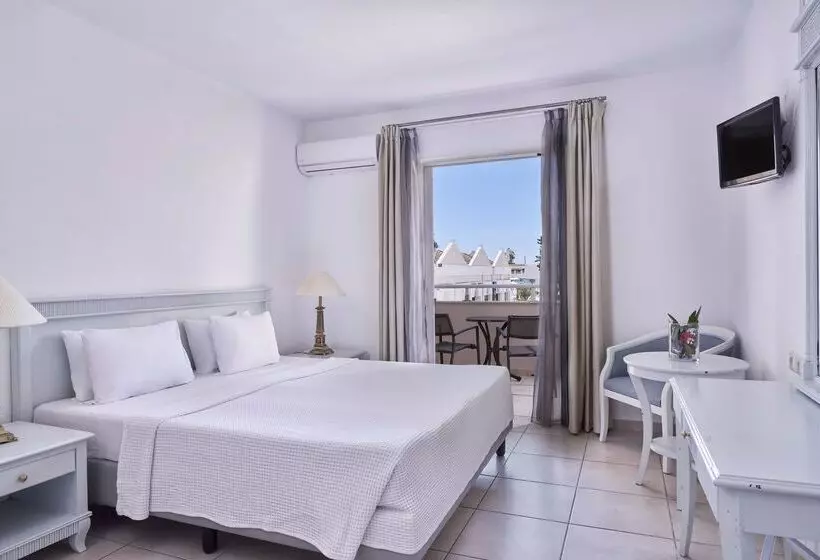 اتاق سوپریور با چشم‌انداز باغ, Sandy Beach Resort