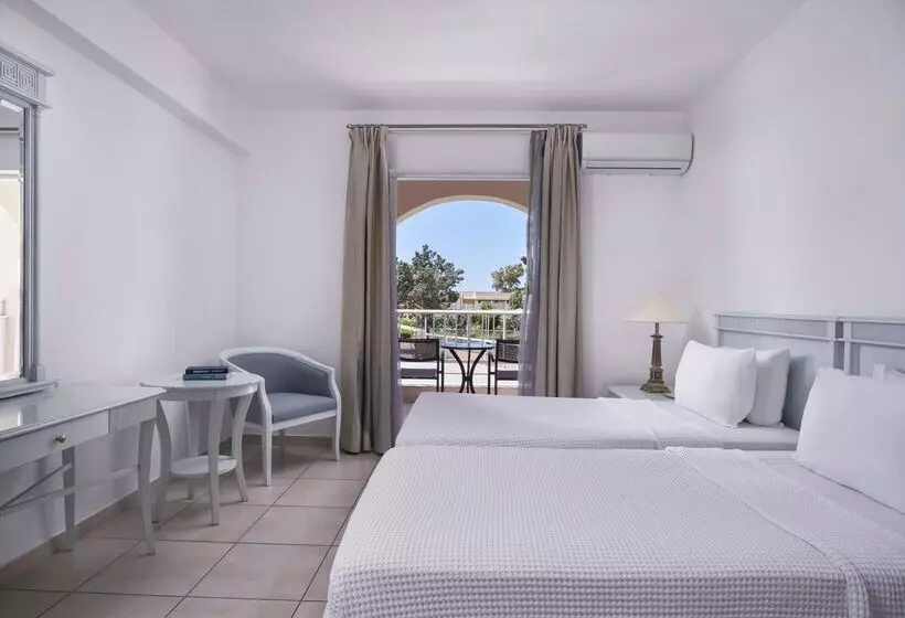 اتاق سوپریور با چشم‌انداز باغ, Sandy Beach Resort