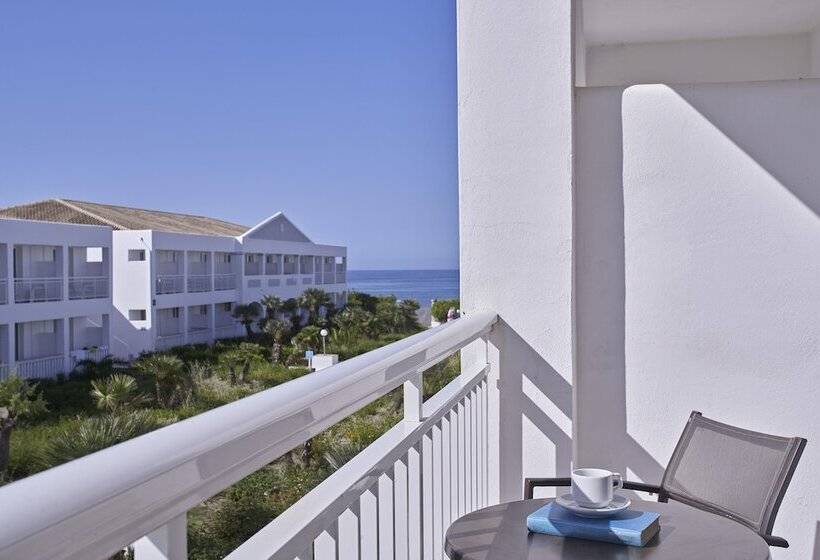 Классический Номер Вид на Сад, Sandy Beach Resort