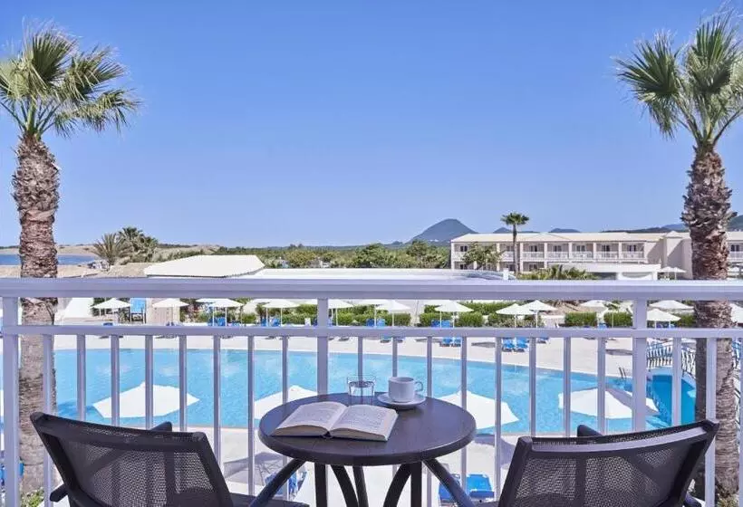 اتاق کلاسیک, Sandy Beach Resort