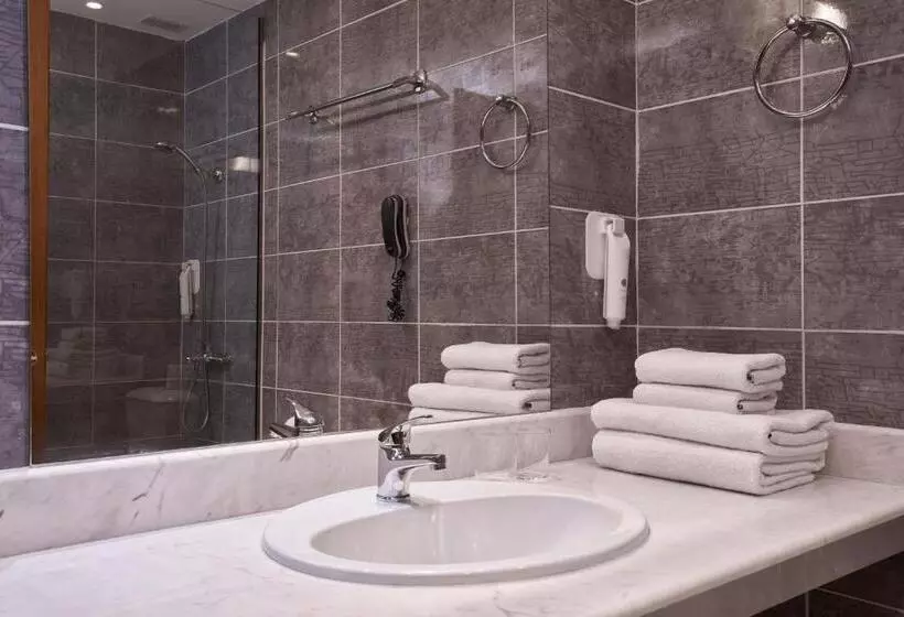 اتاق سوپریور با چشم‌انداز باغ, Sandy Beach Resort