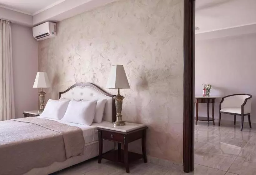 سوئیت جونیور با چشم‌انداز باغ, Sandy Beach Resort