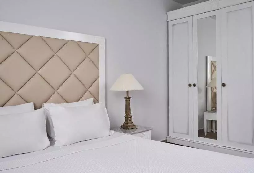 اتاق خانوادگی با چشم‌انداز باغ, Sandy Beach Resort