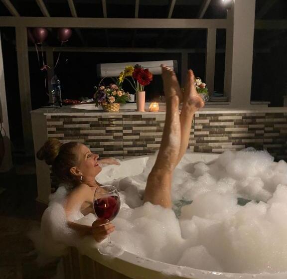 اتاق لوکس با تراس, 212 Olympos