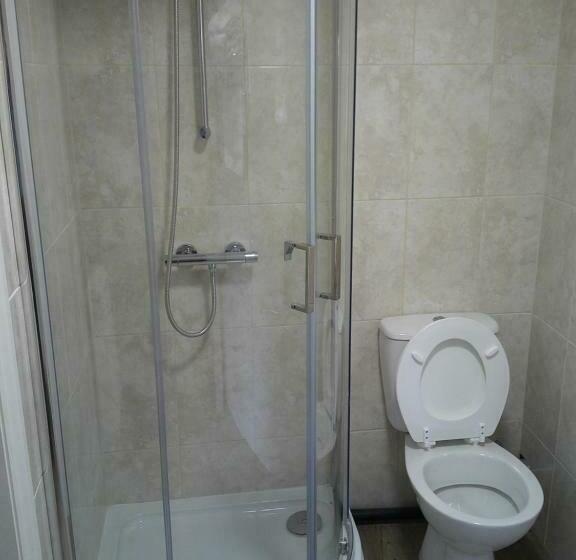 סטודיו סופריור, The Crown