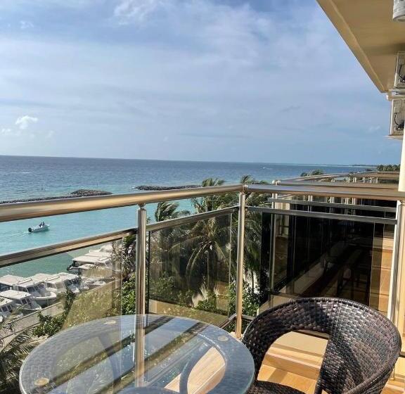 חדר דלוקס עם מרפסת נוף לים, Icom Marina Sea View