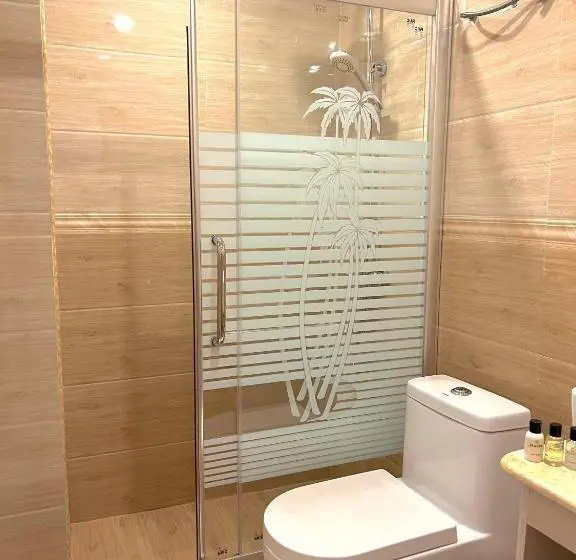 اتاق لوکس با بالکن و چشم‌انداز دریا, Icom Marina Sea View