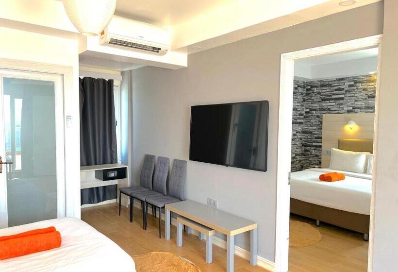 سوییت, Icom Marina Sea View