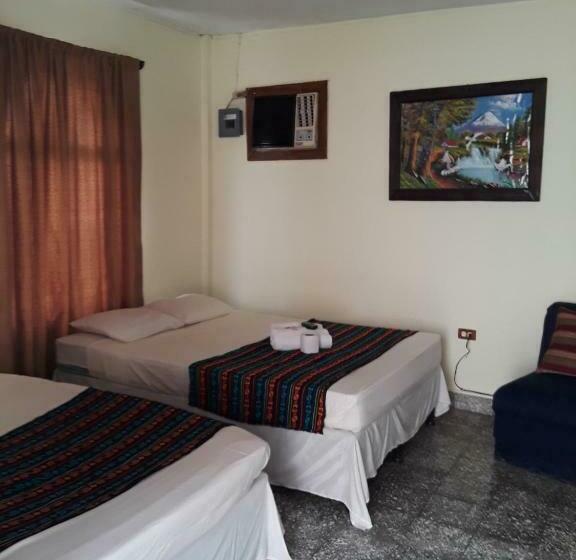 اتاق استاندارد, El Almendro