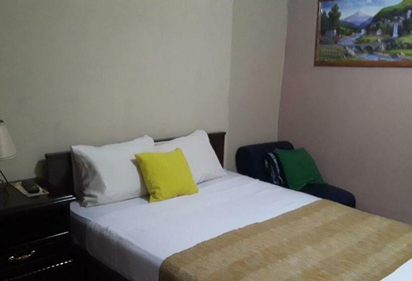 اتاق اکونومی, El Almendro