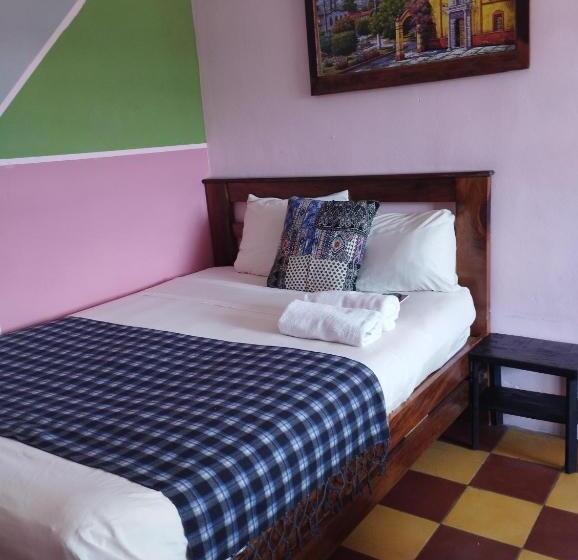 اتاق استاندارد, El Almendro