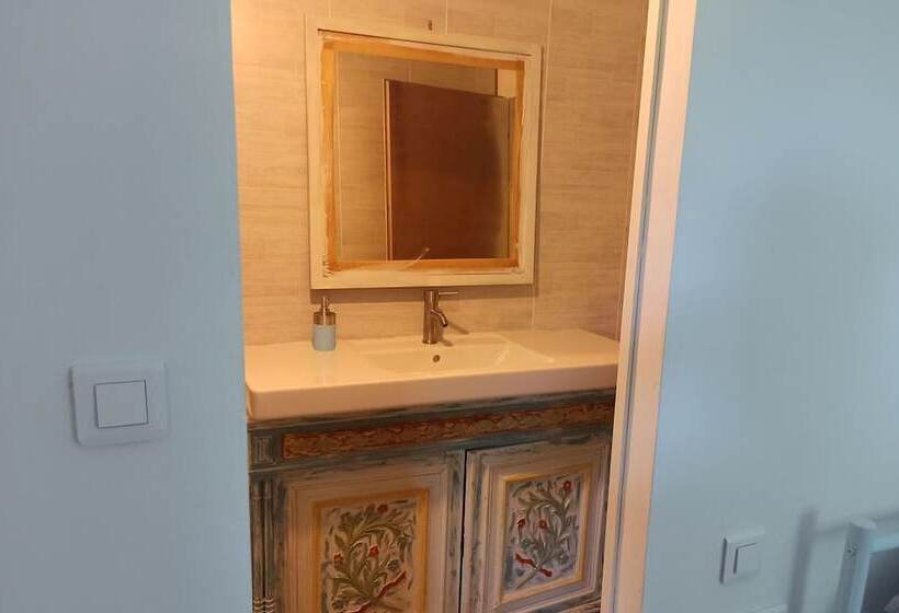 Номер Superior, Les Bulles Perchées De Lartigue