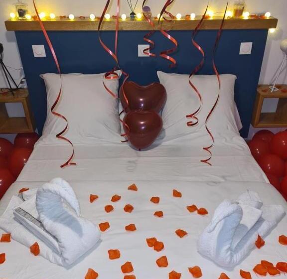 اتاق لوکس, Yangou Appart 1