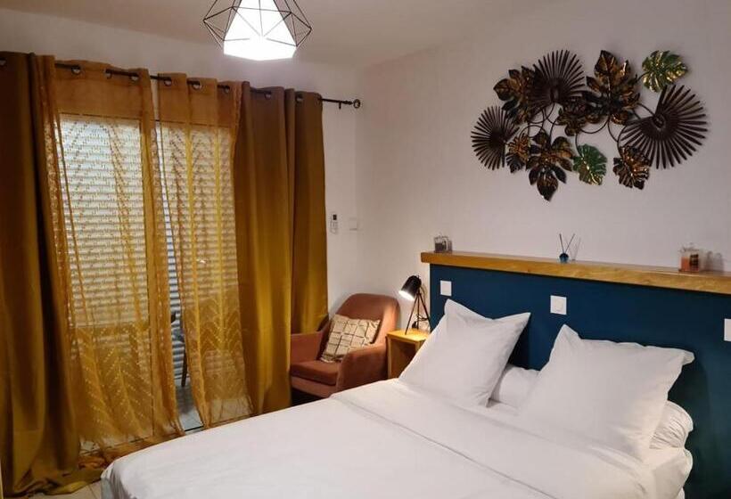 اتاق لوکس, Yangou Appart 1