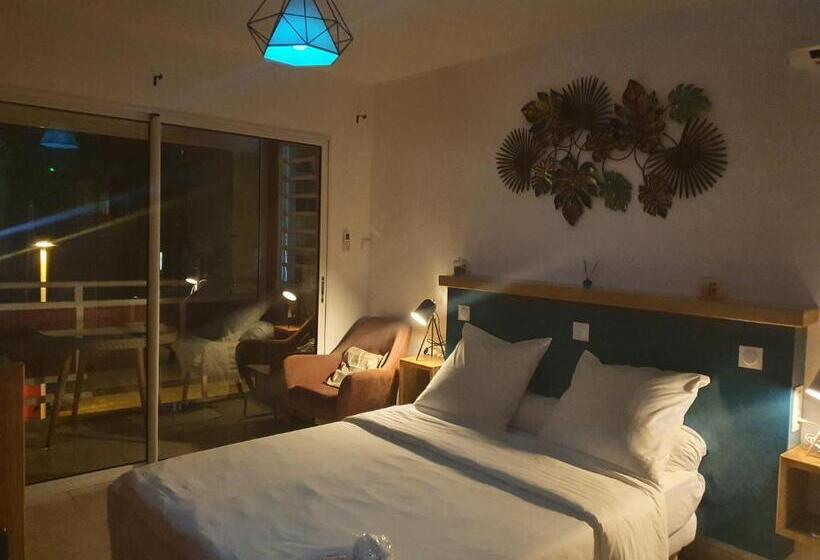 اتاق لوکس, Yangou Appart 1