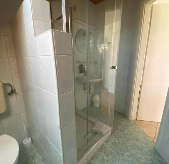 חדר סטנדרט עם מרפסת, Zöldház Panzió