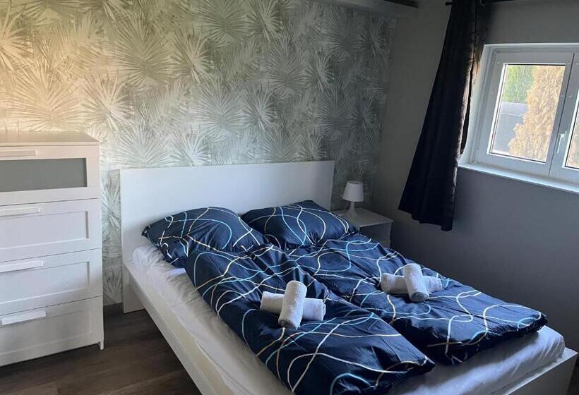 סוויטת ג'וניור עם טרסה, Zöldház Panzió