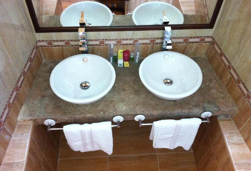 Номер Стандарт с Гидромассажем, Arte Y Natura Valdivielso