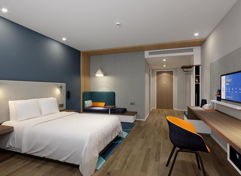 اتاق استاندارد با تخت بزرگ, Holiday Inn Express Chongqing Airport Zone, An Ihg