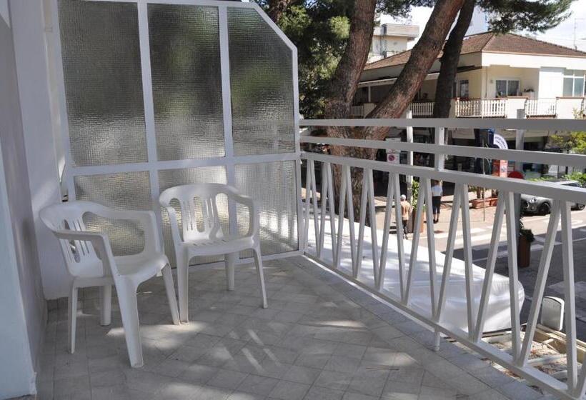 バルコニー付きスタンダードルーム, Susy Ambienti Rinnovati Direttamente Su Viale Dante E A Due Passi Dal Mare