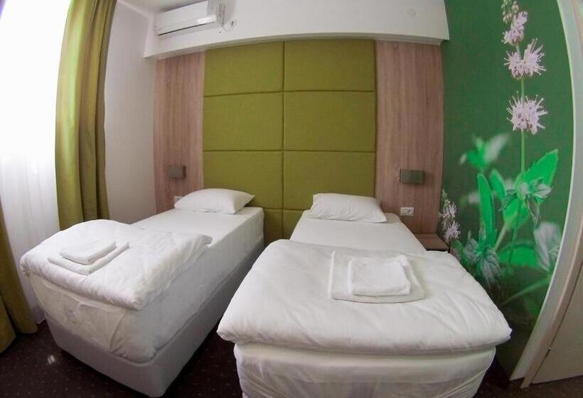 اتاق استاندارد یک نفره, Villa Pergola