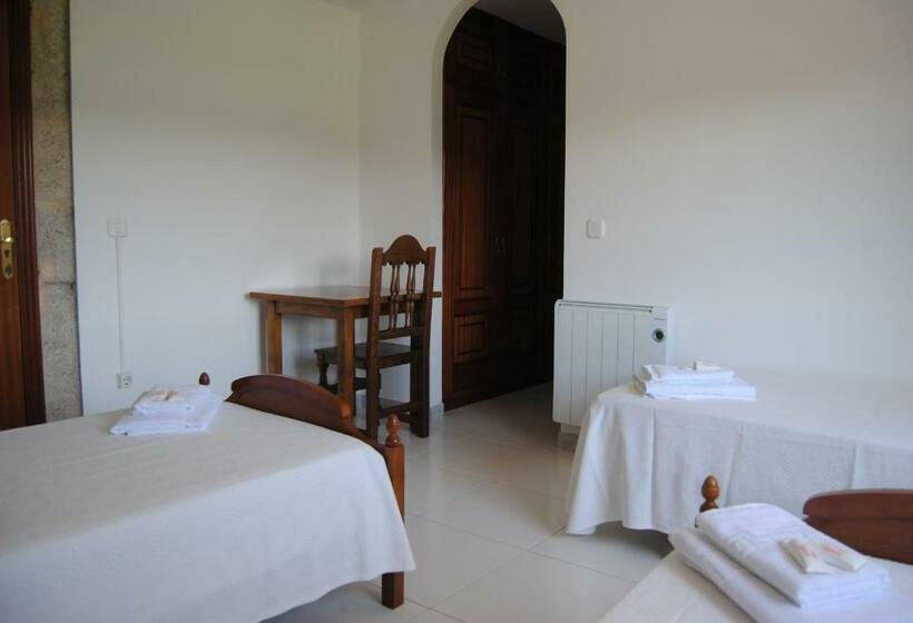 Quarto Estandar, A Taberna De Gundián