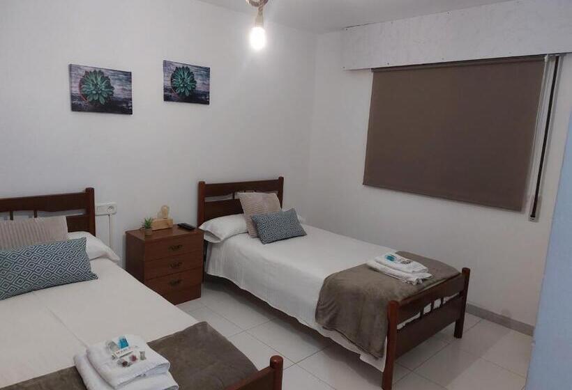 Quarto Estandar, A Taberna De Gundián