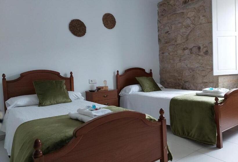 Quarto Estandar, A Taberna De Gundián