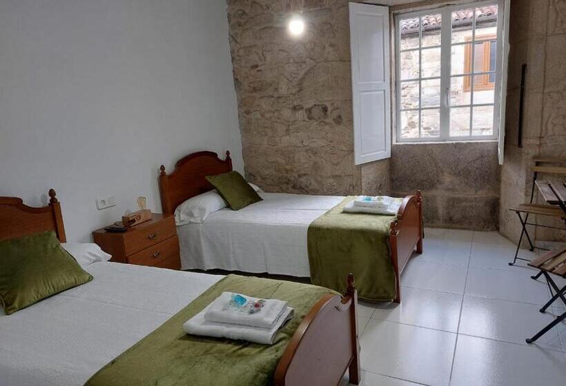 Quarto Estandar, A Taberna De Gundián