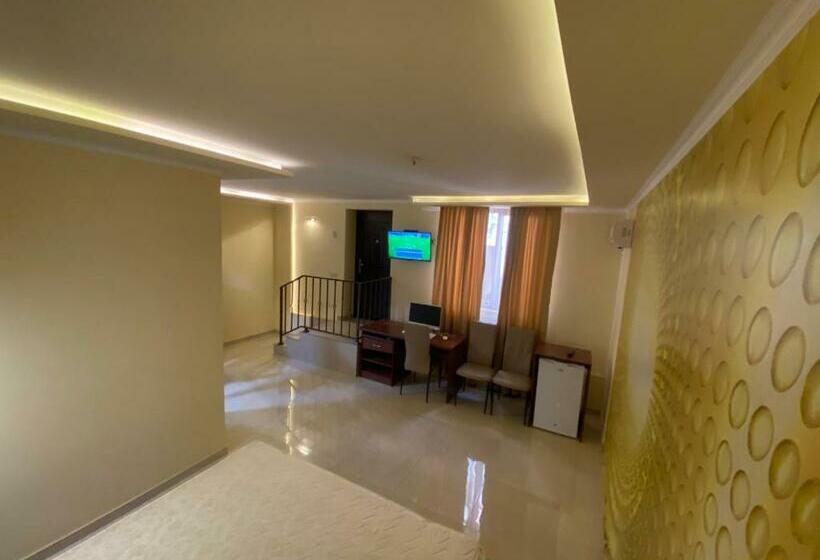 디럭스 룸, Your Home