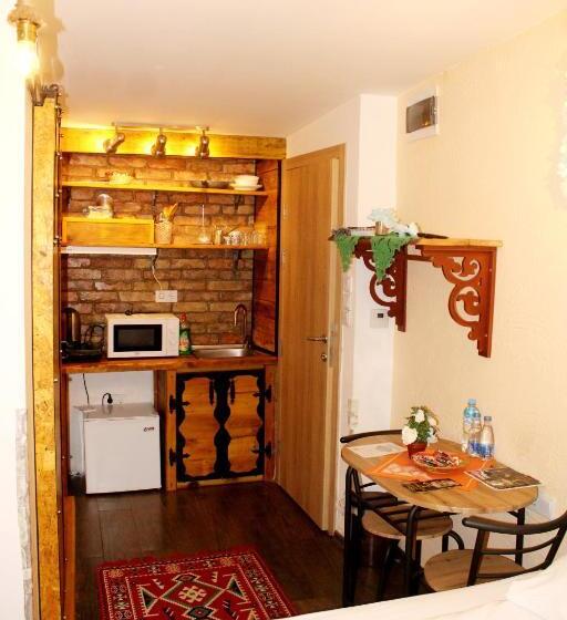 استودیوی استاندارد, Sebilhan Apart