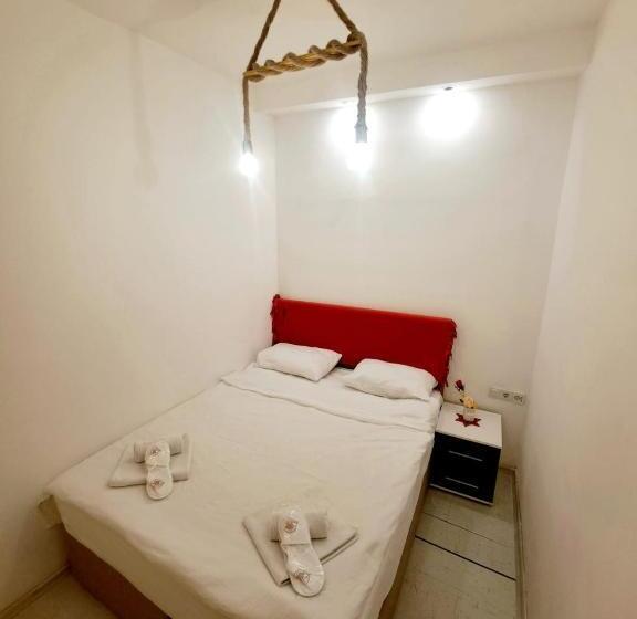 اتاق خانوادگی, Sebilhan Apart