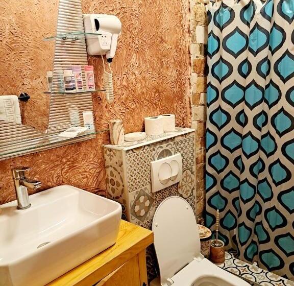 اتاق خانوادگی, Sebilhan Apart