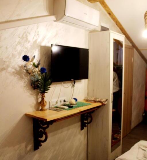 استودیوی استاندارد, Sebilhan Apart